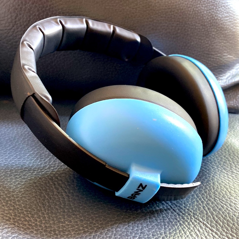 🌻2 for $29🏷️ Baby BanZ Blue Noise Cancelling Hearing Protection Ear Muffs 0-2+